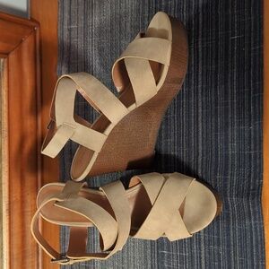 Indigo Rd. Nude wedges